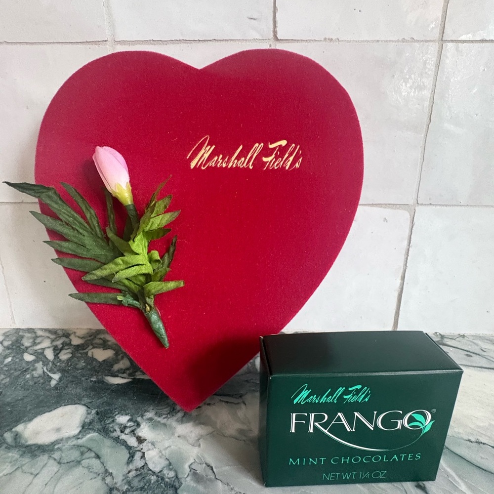 Marshall Field’s 7” Half Pound Velveteen Valentine Heart w/ Tiny Frango Box